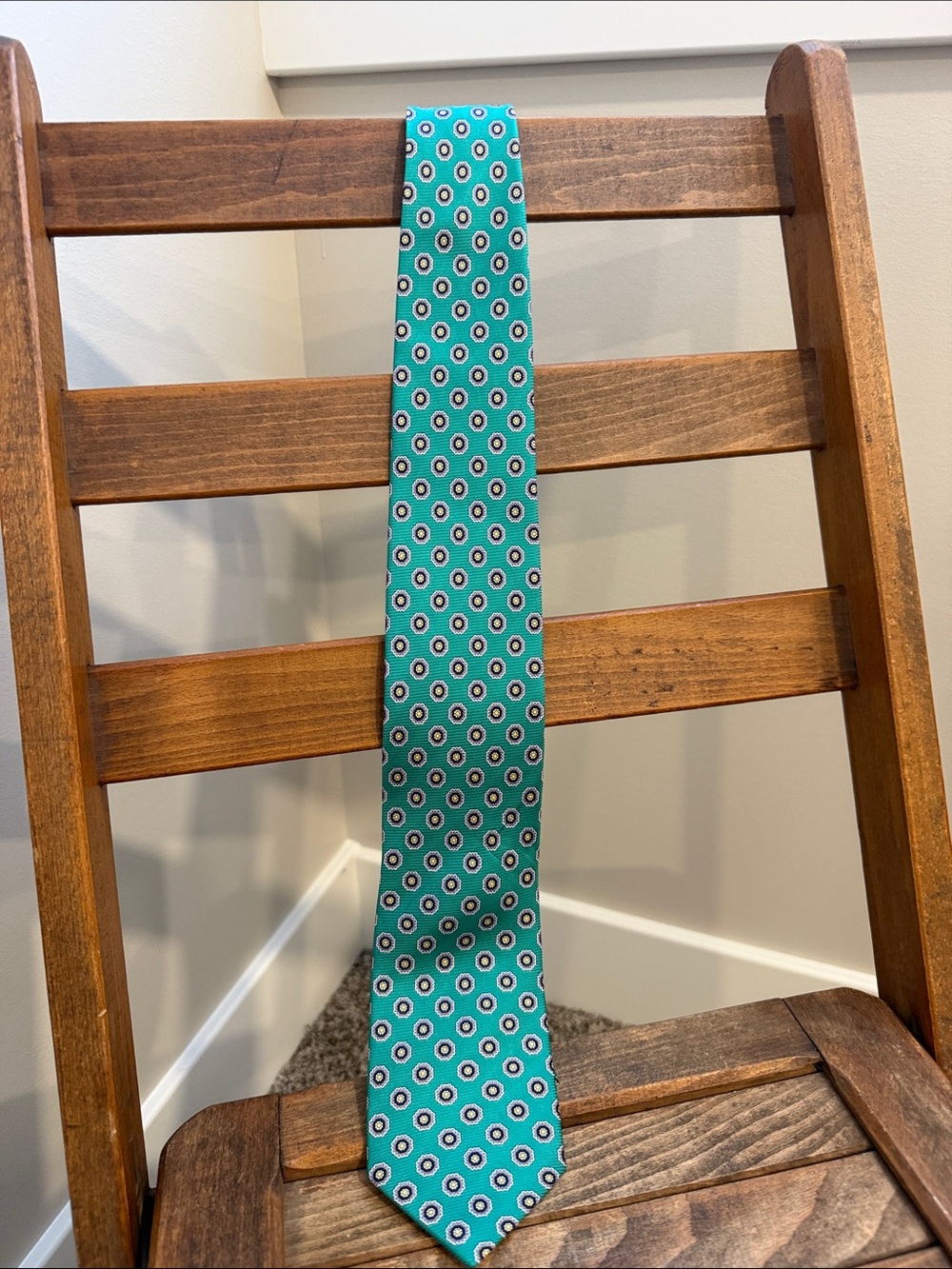 Cape Cod Neckwear 100% Silk Green Medallion Floral Necktie Men’s